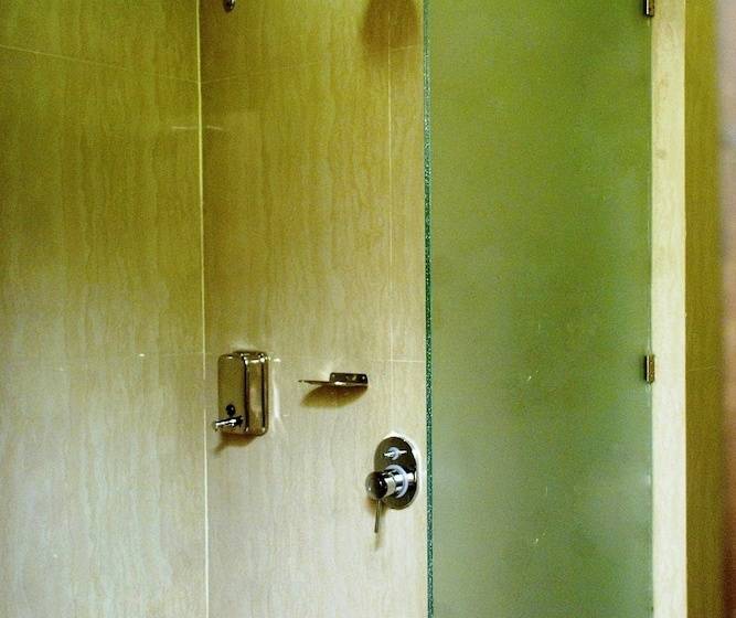 Camera Comfort, Mango Hotels Nagpur