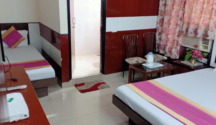 디럭스 트리플 룸, Su Shree Continental 5 Minutes Walk From New Delhi Railway Station