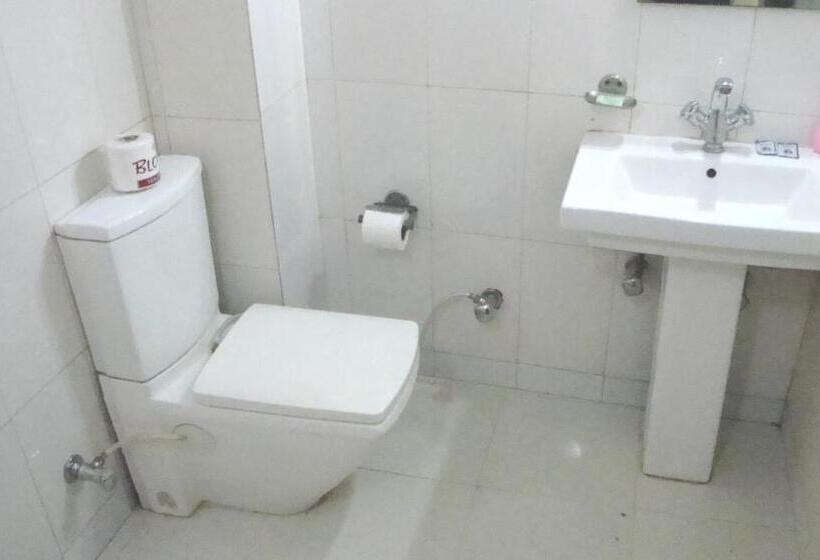 패밀리 룸, Su Shree Continental 5 Minutes Walk From New Delhi Railway Station