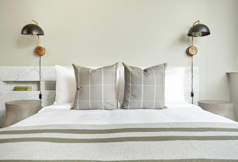 스탠다드 룸, Sonder The Slate