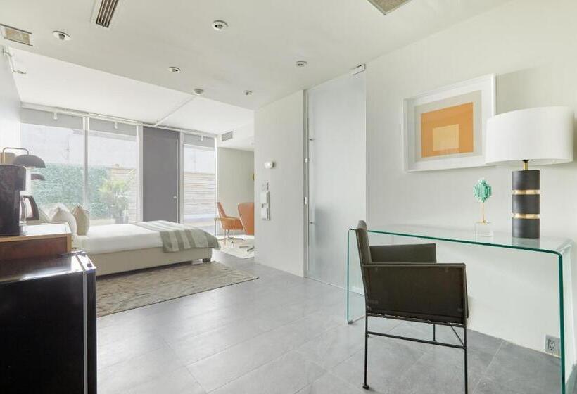 디럭스 룸 킹사이즈 침대, Sonder The Slate