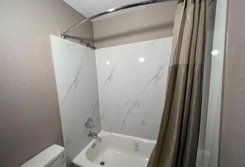 スイート, Motel 6 Altoona, Ia  Des Moines East
