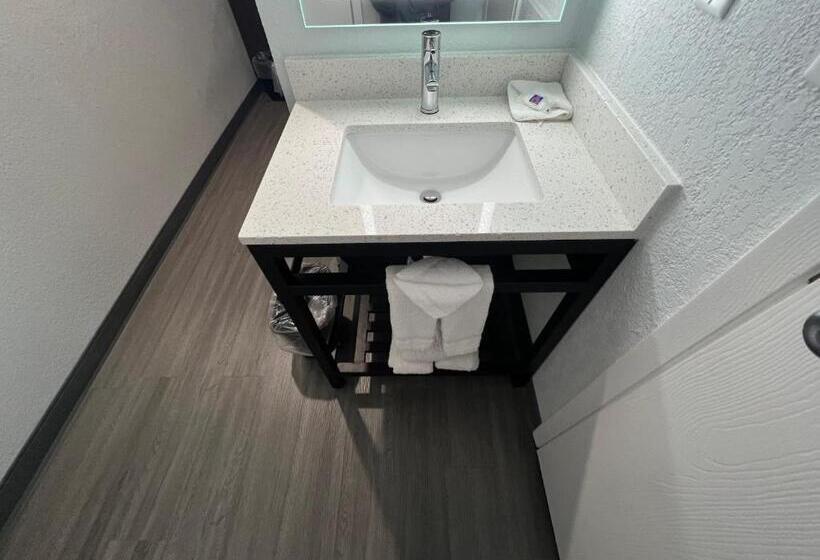 Номер Deluxe, Motel 6 Altoona, Ia  Des Moines East