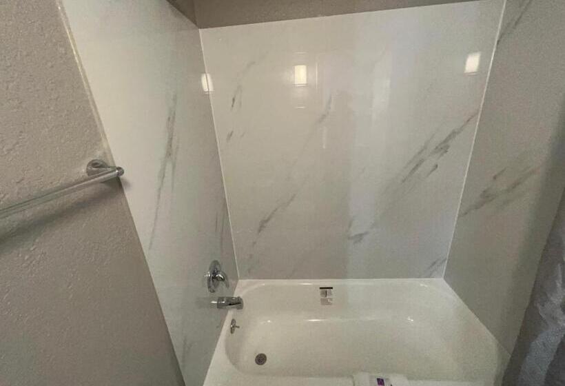 غرفة قياسية, Motel 6 Altoona, Ia  Des Moines East