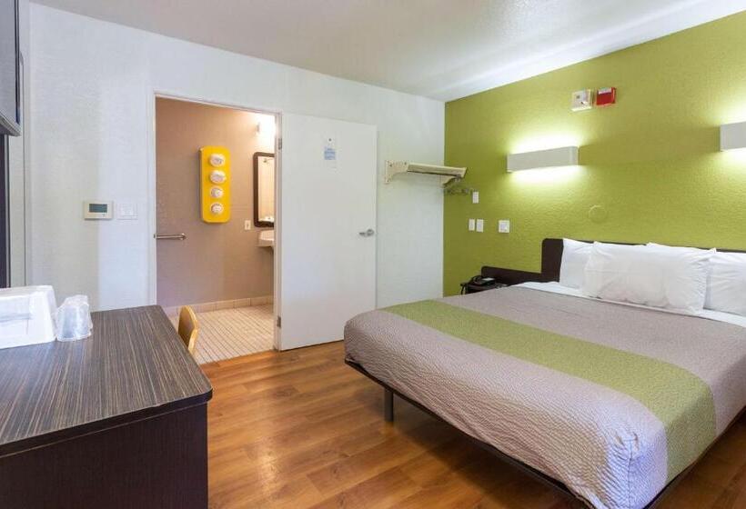 חדר סטנדרט מותאם לאדם עם מוגבלויות, Motel 6camp Springs, Dc  South Camp Springs