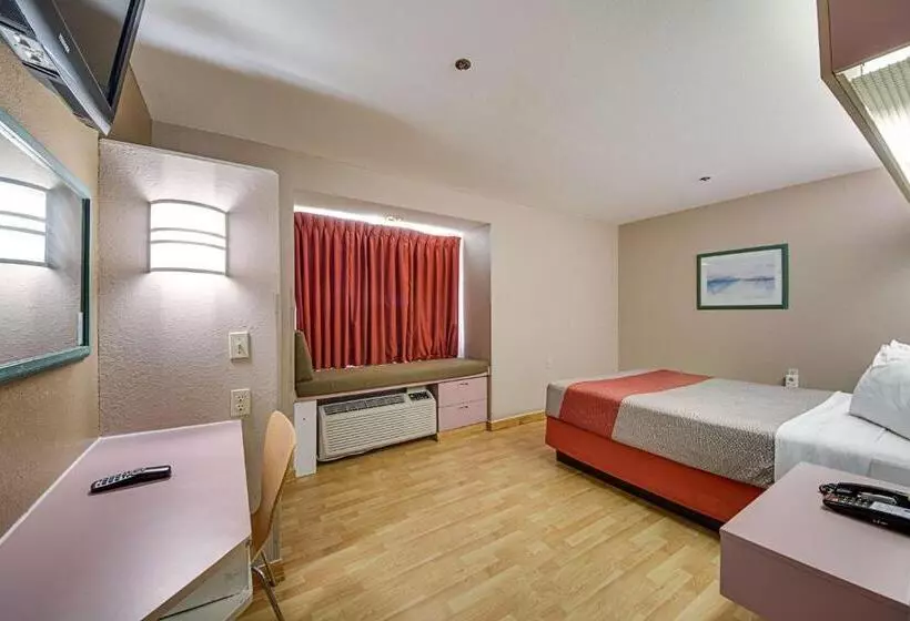 اتاق استاندارد, Motel 6mcallen, Tx  East