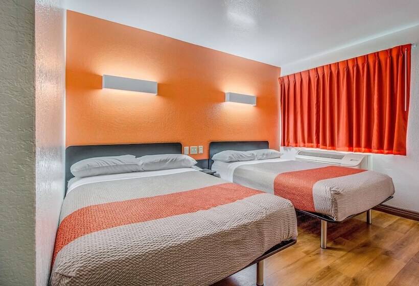 חדר סטנדרט שתי מיטות זוגיות, Motel 6 Conroe, Tx