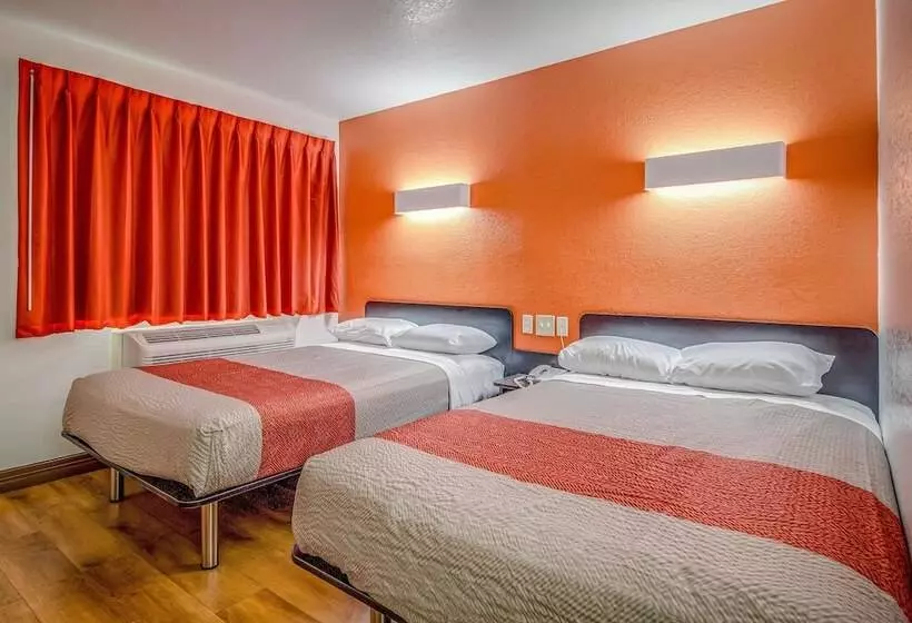２ダブルベッドのスタンダードルーム, Motel 6 Conroe, Tx
