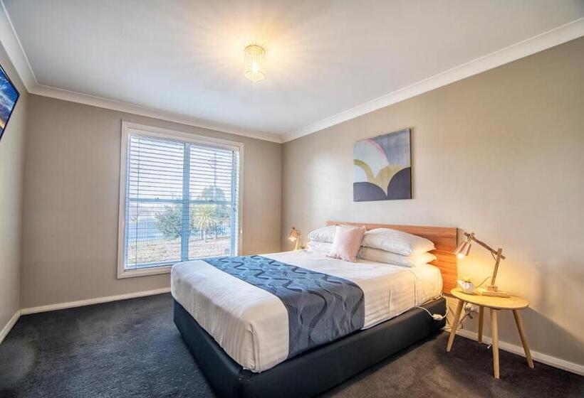 בית, 3 חדרי שינה, West End Motor Lodge