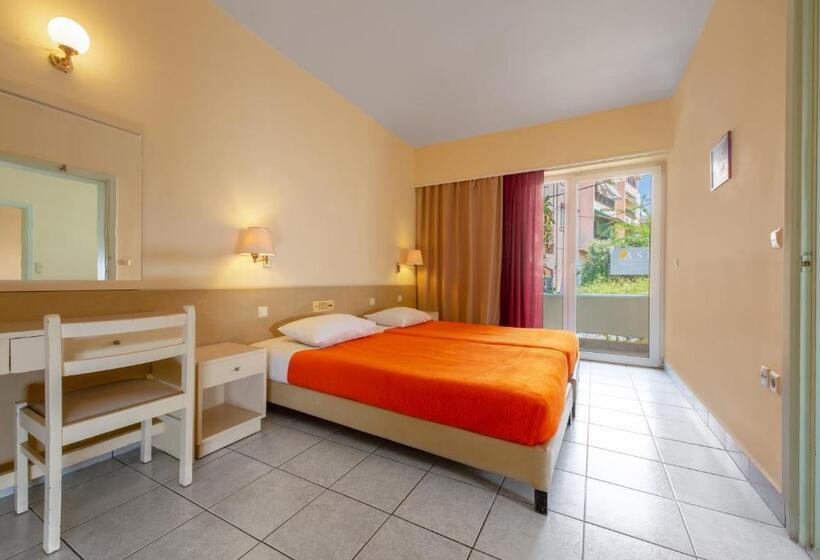 ２ベッドルーム家族用アパートメント, Pavlos