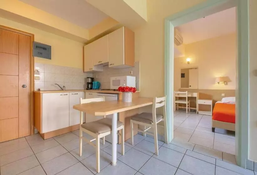 Appartement Familial 2 Chambres, Pavlos