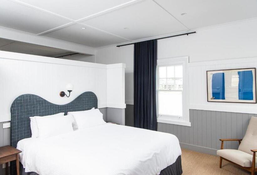 جناح إدارى, Portsea