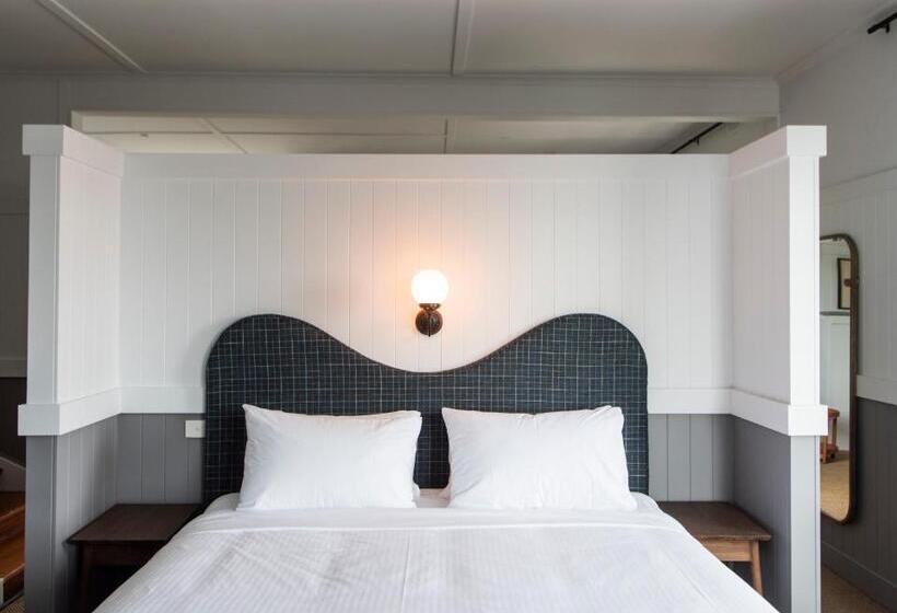 جناح إدارى, Portsea