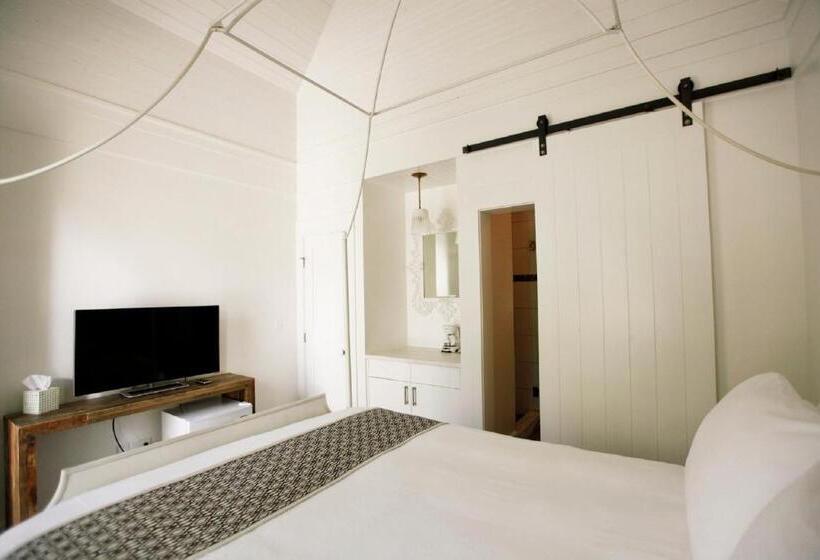 كابينة, Surf Hotel & Chateau