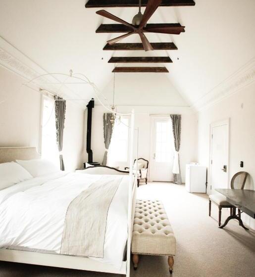 جناح سوبيريور, Surf Hotel & Chateau