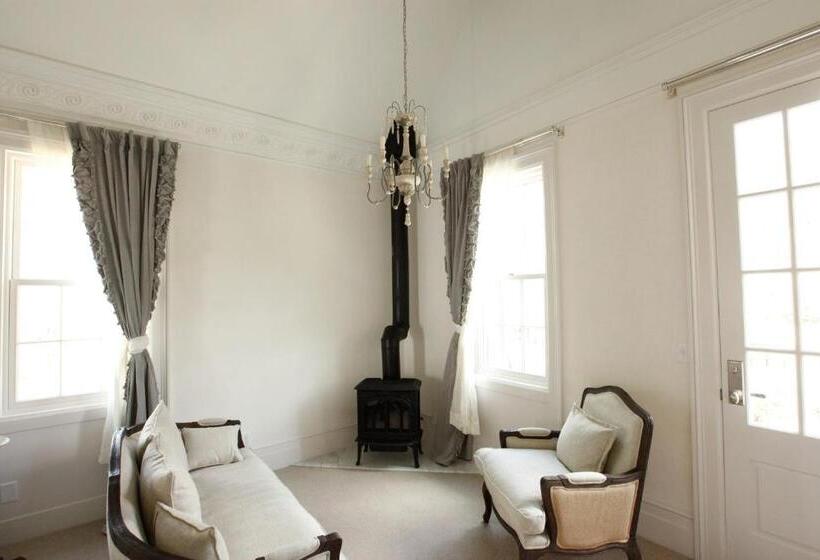 جناح سوبيريور, Surf Hotel & Chateau