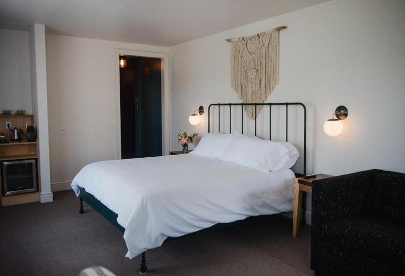 جناح سوبيريور, Surf Hotel & Chateau