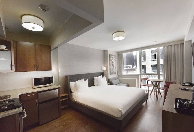 高级大房间, 32 32