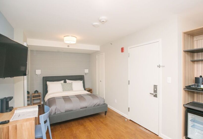 带阳台精选间, 32 32