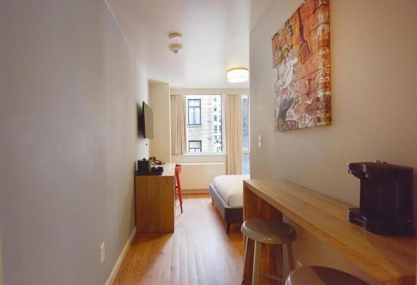 标准工作室带阳台, 32 32