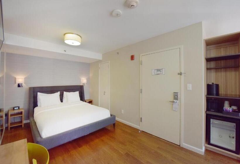 带阳台精选间, 32 32