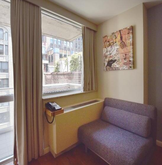 带阳台精选间, 32 32