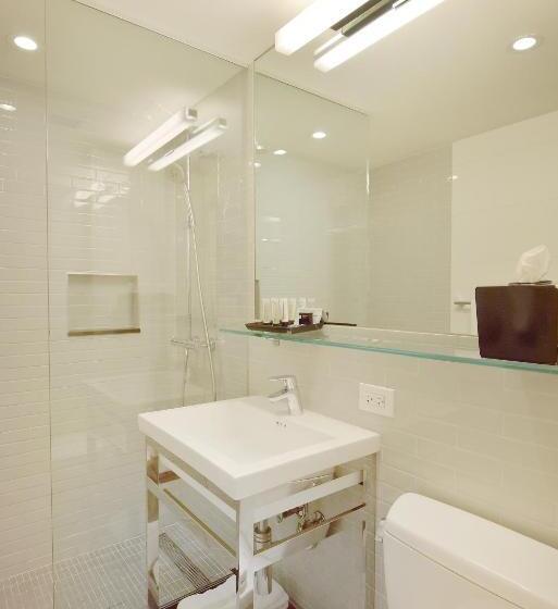 标准工作室带阳台, 32 32