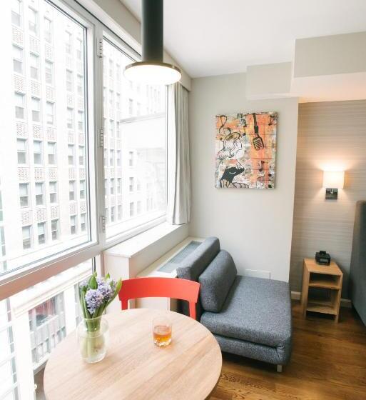 高级大房间, 32 32