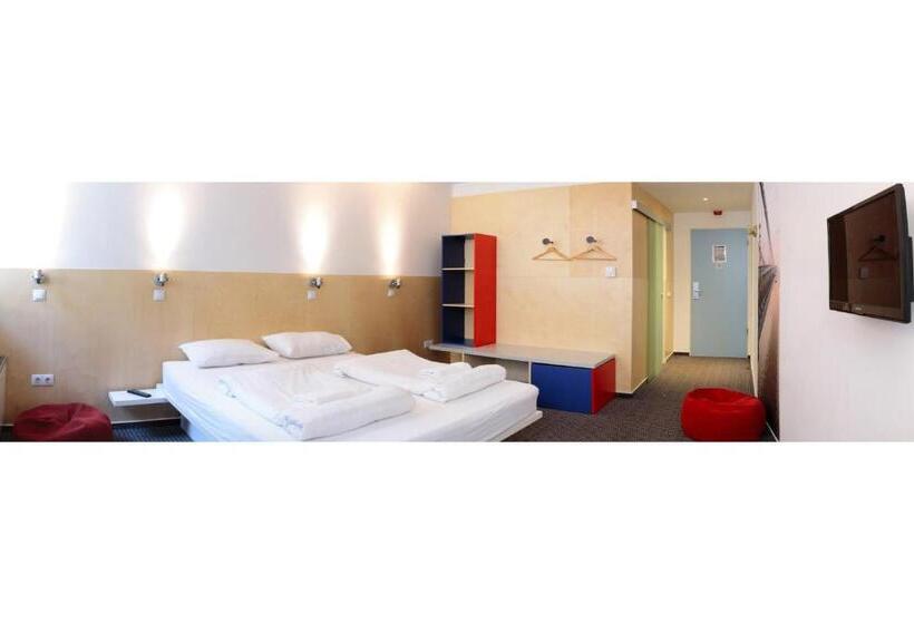 Номер Стандарт, Maverick City Lodge