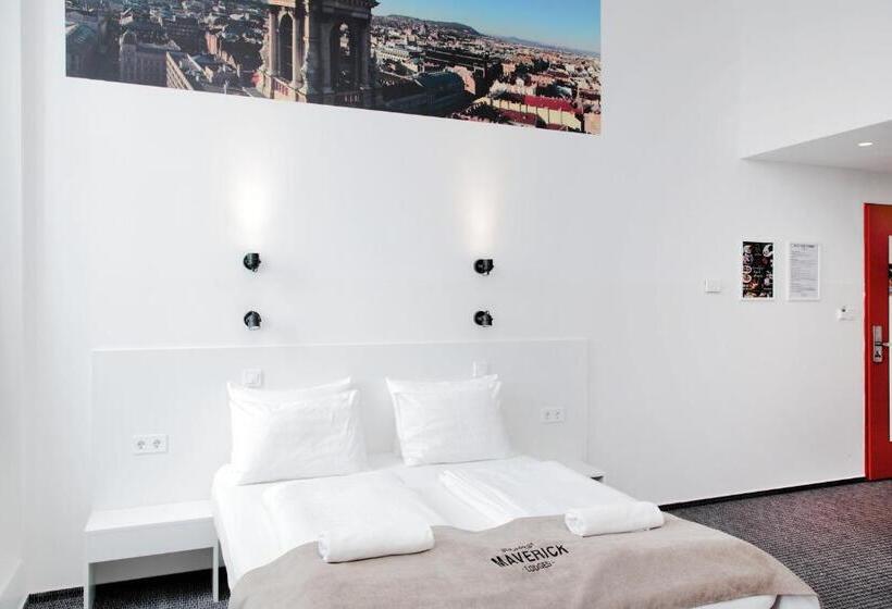 Номер Superior, Maverick City Lodge