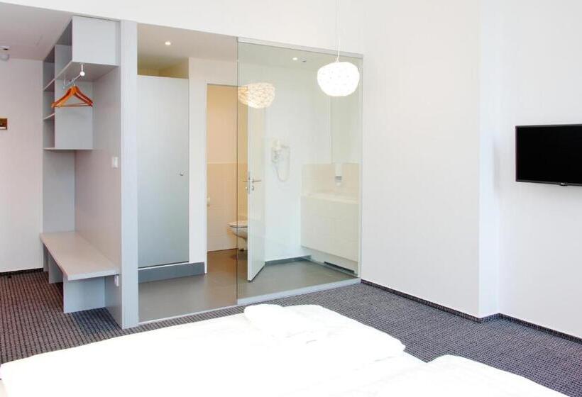 Номер Superior, Maverick City Lodge