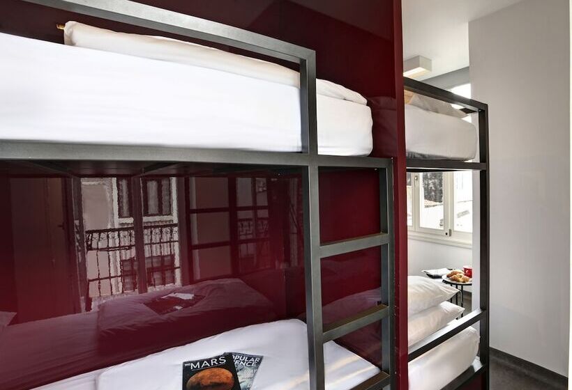 ルームシェアのワンベッド, Wabi Hostels