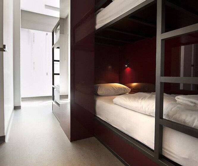 ルームシェアのワンベッド, Wabi Hostels