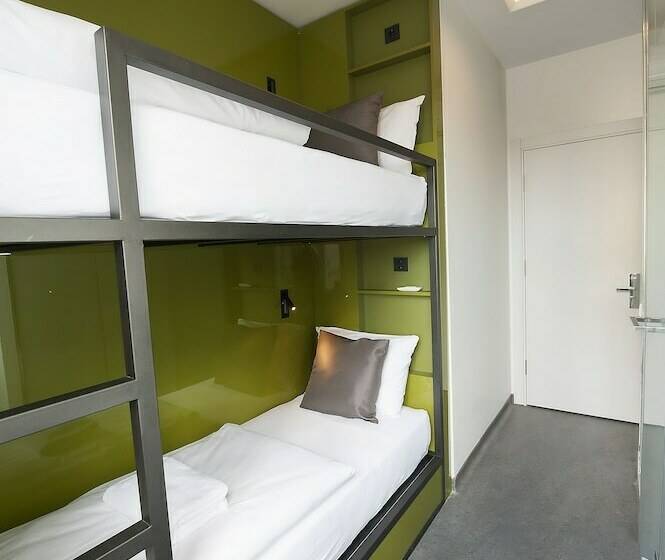 スーペリアールーム, Wabi Hostels