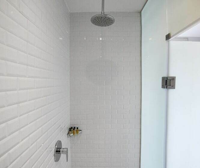 スーペリアールーム, Wabi Hostels