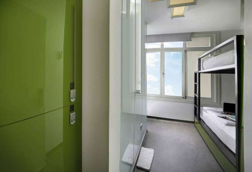 スーペリアールーム, Wabi Hostels