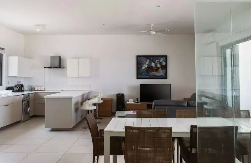 1 Bedroom Penthouse Apartment, Cap Ouest By Horizon Holidays