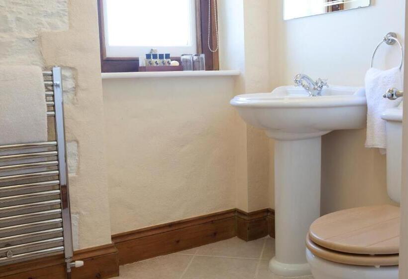 オーシャンビューデラックスルーム, Camelot Castle