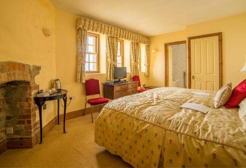 オーシャンビューデラックスルーム, Camelot Castle