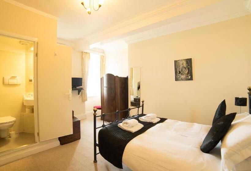 アウトサイドクラシックルーム, Camelot Castle