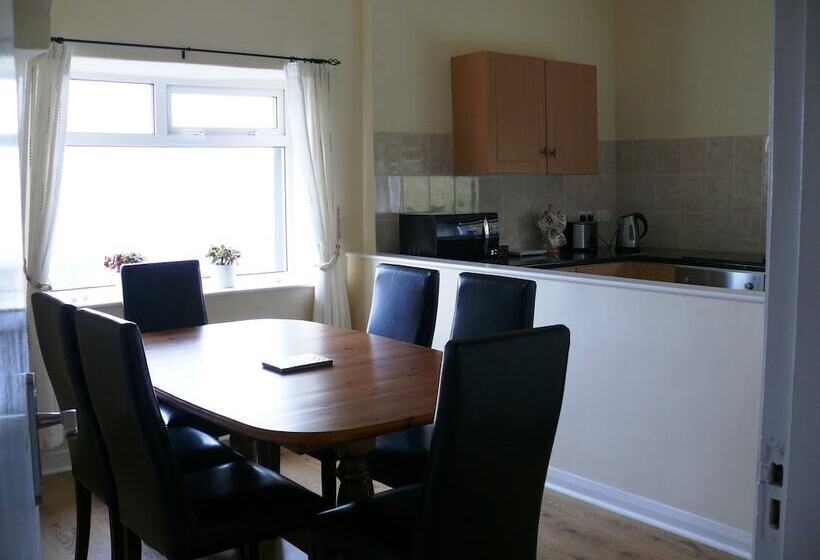 １ベッドルームアパートメント, Camelot Castle