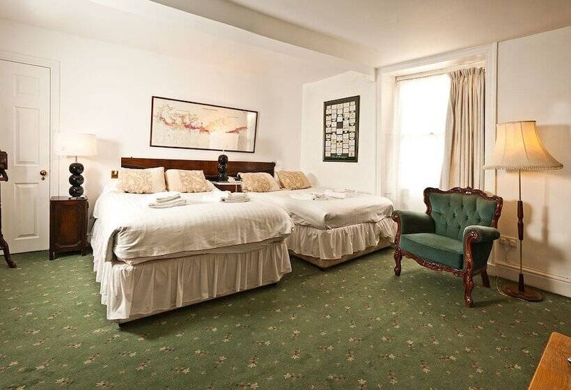 스탠다드 룸, Gales Of Llangollen