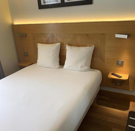 اتاق اجرایی, Eiffel Xv