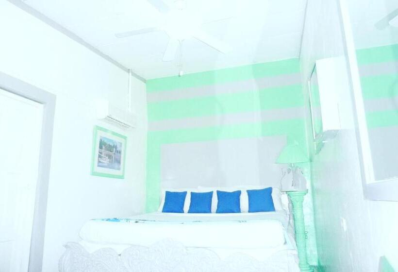 اتاق استاندارد یک نفره, Ivania´s