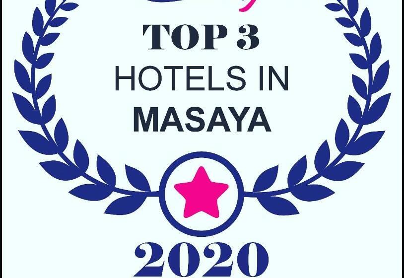 اتاق استاندارد چهار تخته, Ivania´s