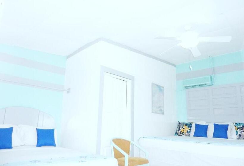 اتاق استاندارد سه نفره, Ivania´s