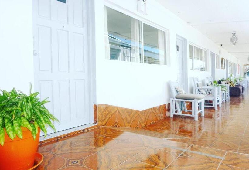 اتاق استاندارد یک نفره, Ivania´s