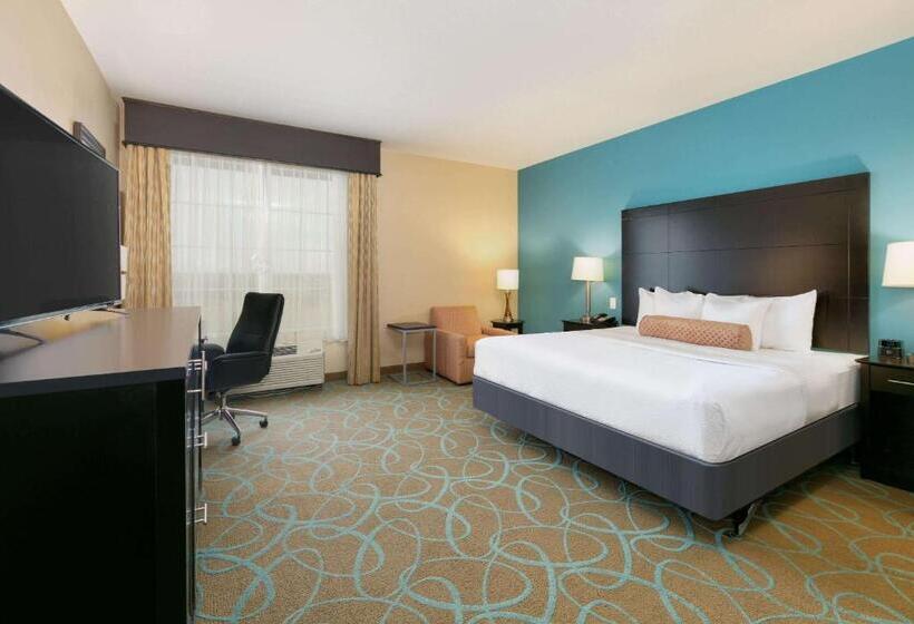 غرفة قياسية سرير كينج لذوى الإحتياجات الخاصة, La Quinta By Wyndham Clinton Historic Route 66