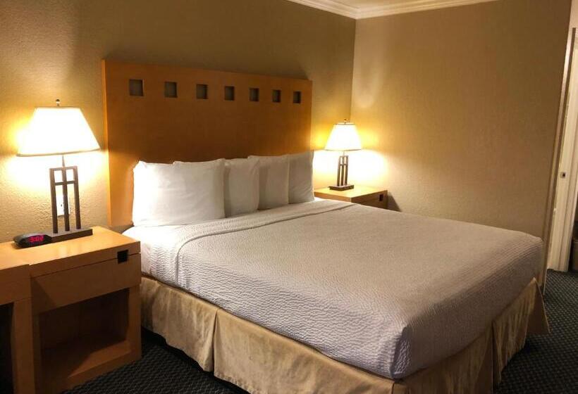 Стандартный Номер Кровать Кинг, Lake Point Lodge