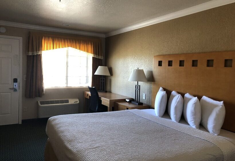 غرفة قياسية, Lake Point Lodge